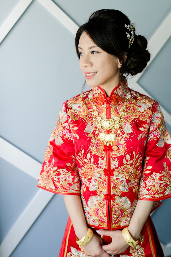 Traditional Chinese Wedding Gown Dress Kua Red Gold Phoenix and Dragon Floral Motif Embroidery
