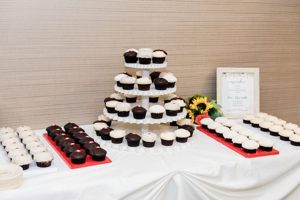 Wedding Dessert, Wedding Cupcake, Sprinkles Events, Doubletree Hotel