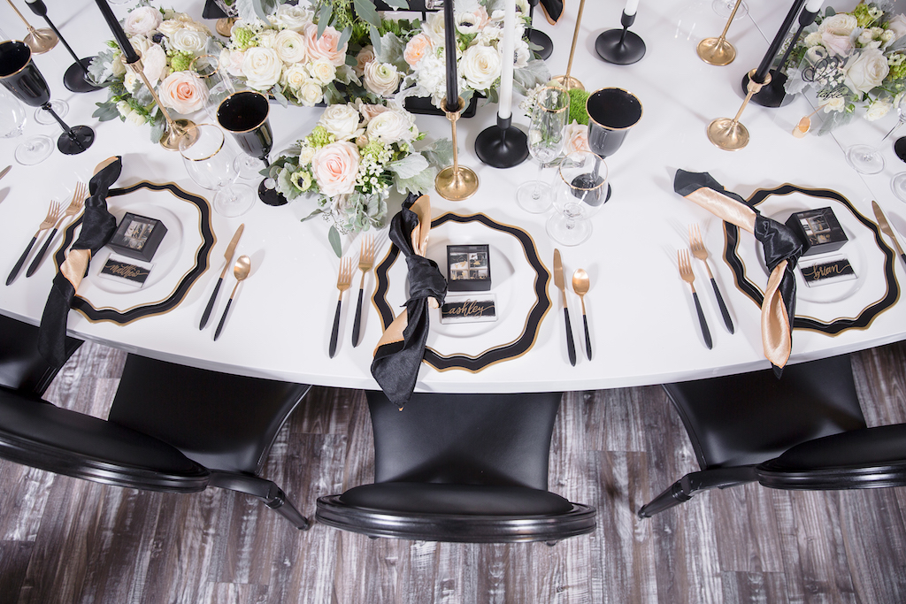 Contemporary Art Inspired Wedding at The York Manor

Photo By: LXN Photography